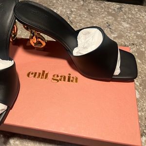 Leather slide sandals